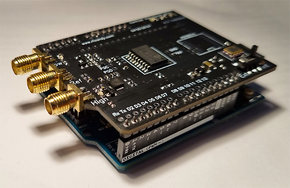 This photo show the PCB of the arduino frequency counter.